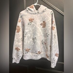 Men’s Camouflage Hoodie – Size Large